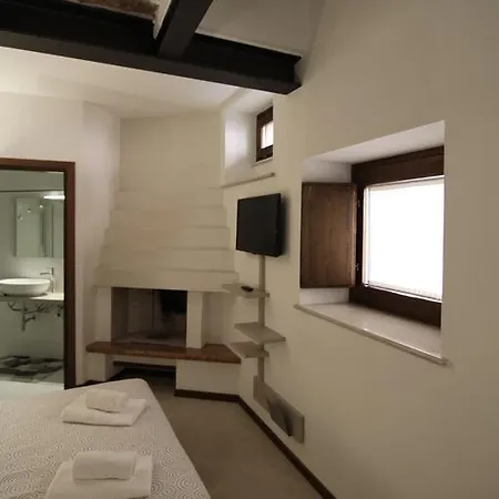 Residenza S. Giovanni In Foro Apartment *