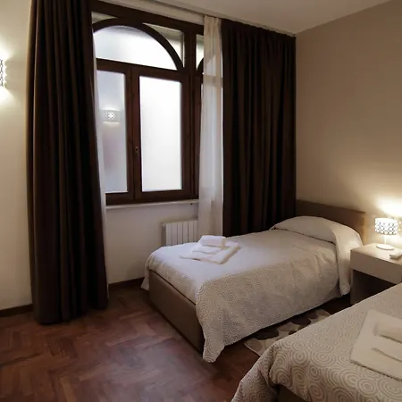 Residenza S. Giovanni In Foro *